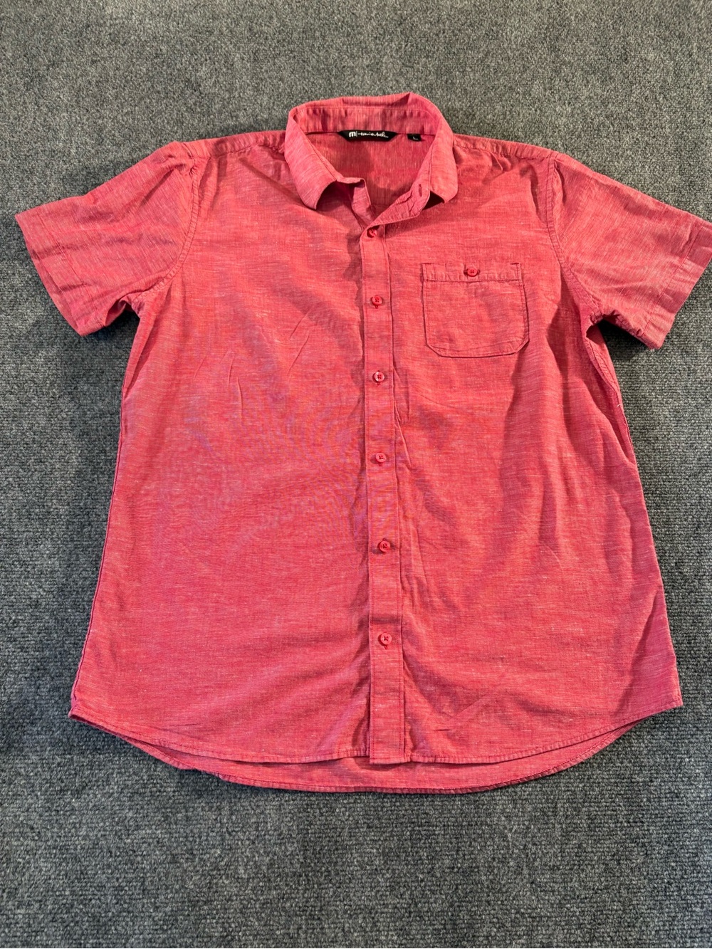TravisMathew Men’s Large Red Short Sleeve Button Up Golf Shirt